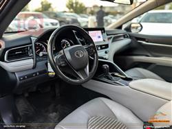 تۆیۆتا کامری